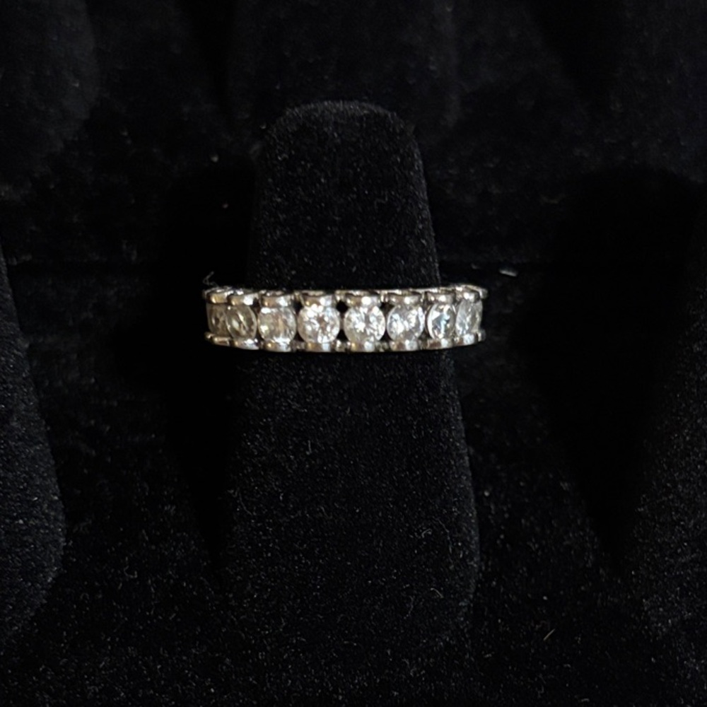 Elegant Silver Band with Clear Stones